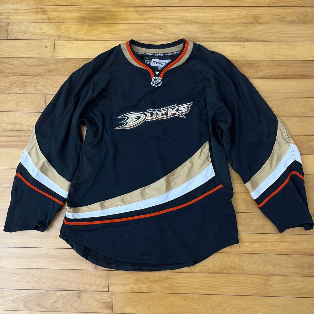 Reebok CCM Anaheim Ducks NHL Authentic Hockey Jersey Black Size 46 Fight Strap